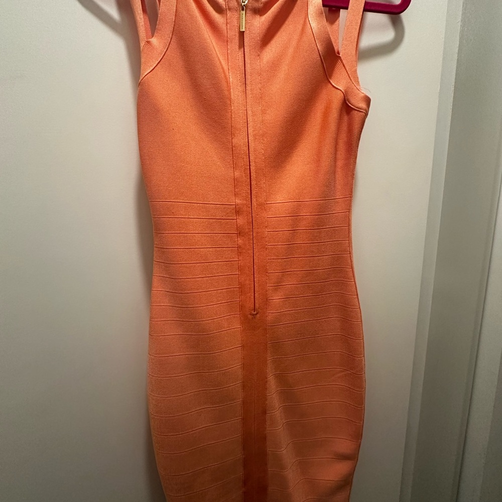 The bodycon! - Picture 3 of 3